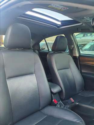 TOYOTA-YARIS-2023