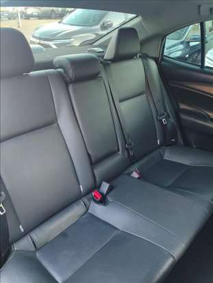 TOYOTA-YARIS-2023