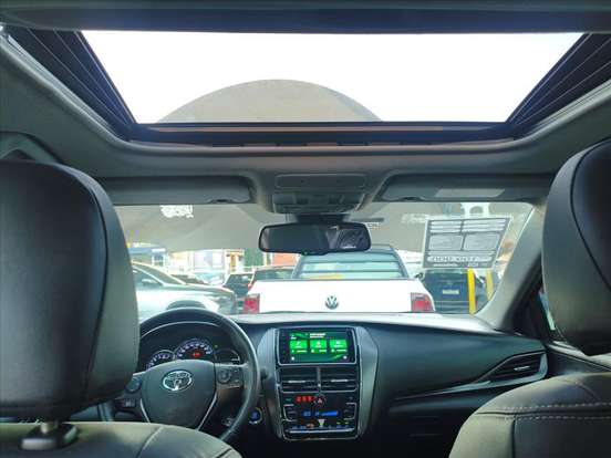 TOYOTA-YARIS-2023