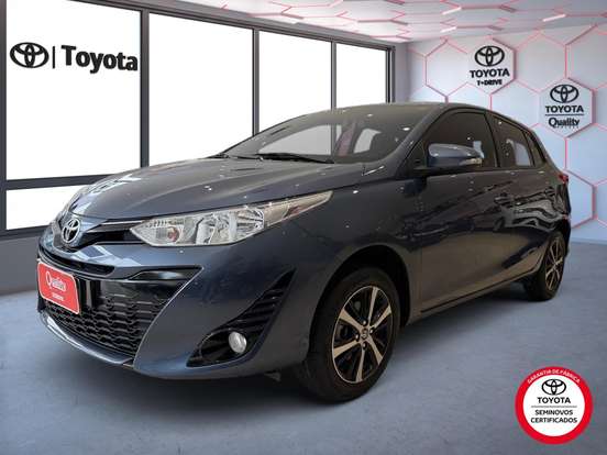 TOYOTA-YARIS-2021