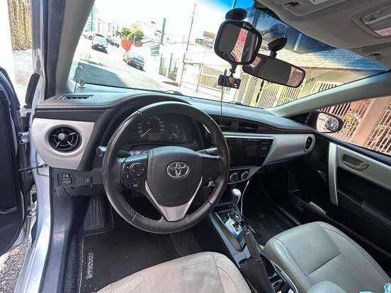 TOYOTA-COROLLA-1.8 GLI UPPER 16V FLEX 4P AUTOMÁTICO TOYOTA-COROLLA-2017