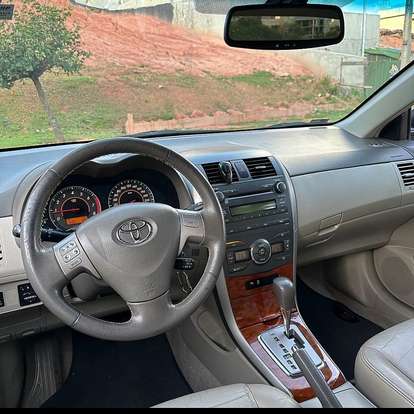 TOYOTA-COROLLA-2009