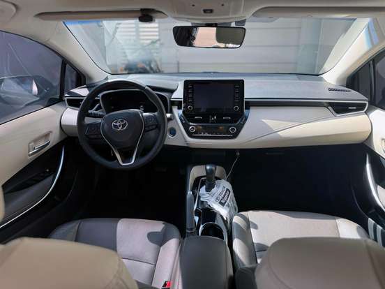 TOYOTA-COROLLA-2021