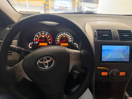 TOYOTA-COROLLA-2013