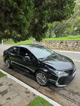 TOYOTA-COROLLA-2024