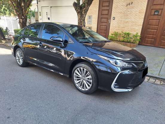 TOYOTA-COROLLA-2024