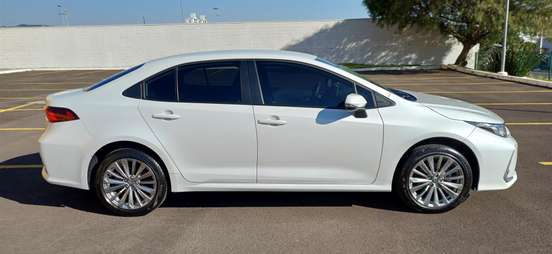 TOYOTA-COROLLA-2024