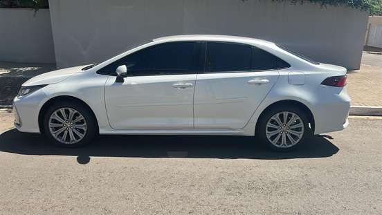TOYOTA-COROLLA-2023