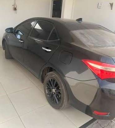 TOYOTA-COROLLA-2015