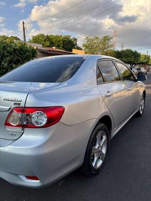 TOYOTA-COROLLA-2013
