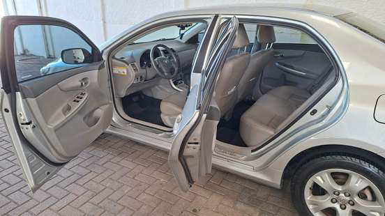 TOYOTA-COROLLA-2010