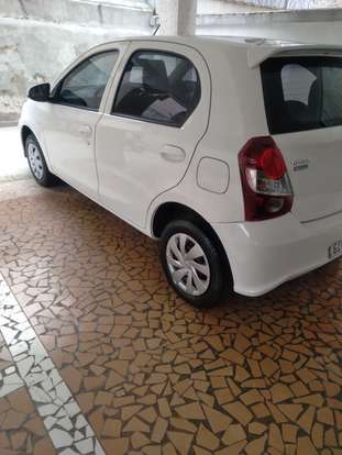 TOYOTA-ETIOS-2019