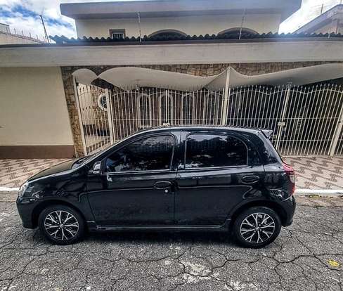 TOYOTA-ETIOS-2018