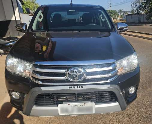 TOYOTA-HILUX-2017