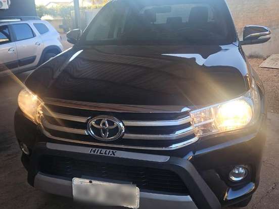 TOYOTA-HILUX-2.7 SRV 4X2 CD 16V FLEX 4P AUTOMÁTICO TOYOTA-HILUX-2017