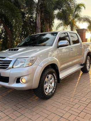 TOYOTA HILUX 3.0 SRV TOP 4X4 CD 16V TURBO INTERCOOLER DIESEL 4P AUTOMÁTICO