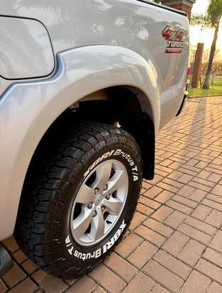 TOYOTA-HILUX-2014