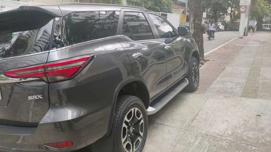 TOYOTA-HILUX SW4-2023