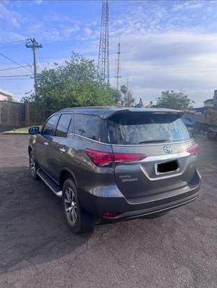 TOYOTA-HILUX SW4-2018