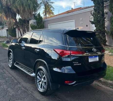 TOYOTA-HILUX SW4-2018