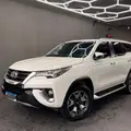 TOYOTA HILUX SW4 2.8 SRX DIAMOND 4X4 7 LUGARES 16V TURBO INTERCOOLER DIESEL 4P AUTOMÁTICO TOYOTA HILUX SW4 2.8 SRX DIAMOND 4X4 7 LUGARES 16V TURBO INTERCOOLER DIESEL 4P AUTOMÁTICO