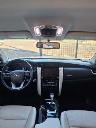 TOYOTA-HILUX SW4-2020