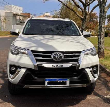TOYOTA-HILUX SW4-2020