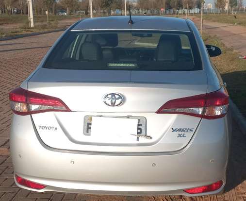 TOYOTA-YARIS-2018