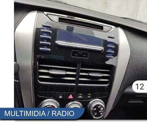 TOYOTA-YARIS-2018