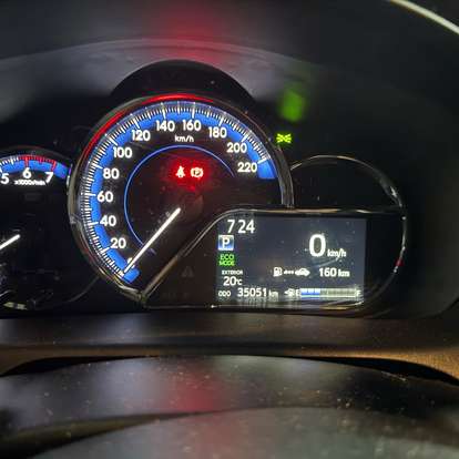 TOYOTA-YARIS-2024