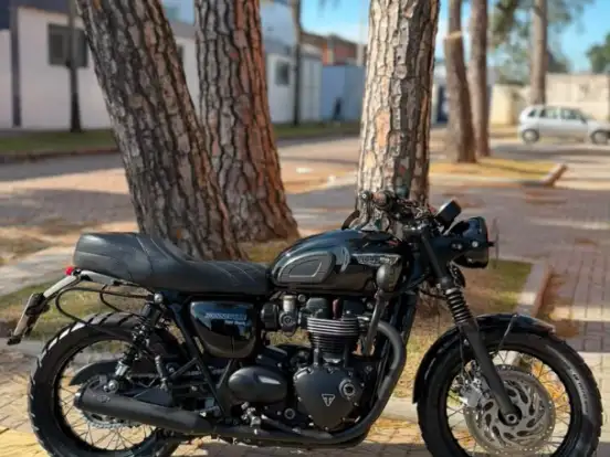 TRIUMPH-BONNEVILLE T120 BLACK 1200 TRIUMPH-BONNEVILLE T120 BLACK 1200-2018