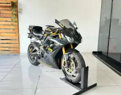 TRIUMPH DAYTONA 675 TRIUMPH DAYTONA 675