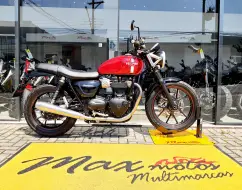 TRIUMPH STREET TWIN TRIUMPH STREET TWIN