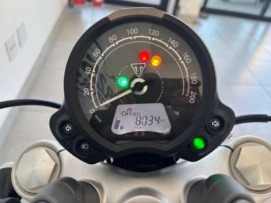 TRIUMPH-BONNEVILLE SPEEDMASTER-2024