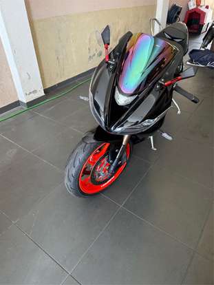 TRIUMPH-DAYTONA 675 ABS-2014