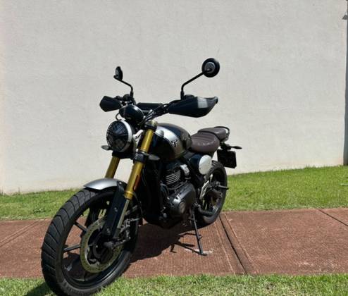 TRIUMPH SCRAMBLER 400 X 