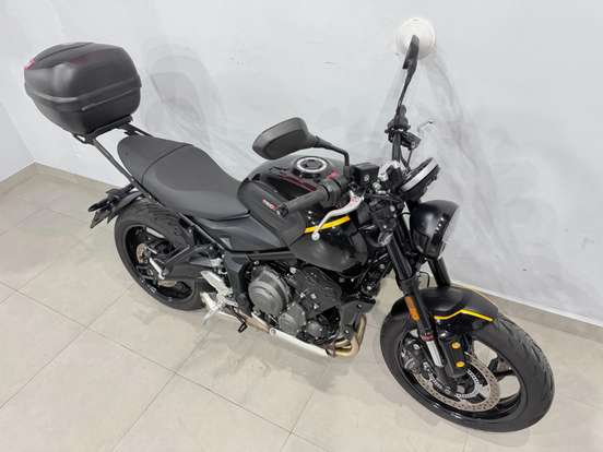 TRIUMPH-TRIDENT 660-2025