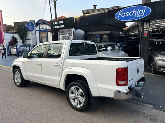 VOLKSWAGEN-AMAROK-2013