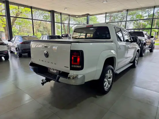 VOLKSWAGEN-AMAROK-2024