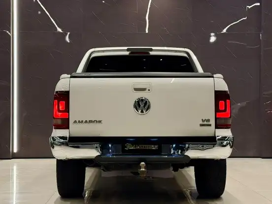 VOLKSWAGEN-AMAROK-2018
