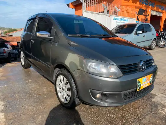 VOLKSWAGEN-FOX-2013