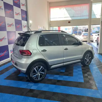 VOLKSWAGEN-FOX-2018