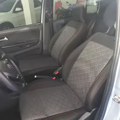 VOLKSWAGEN-FOX-2018
