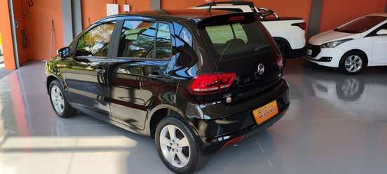 VOLKSWAGEN-FOX-2015