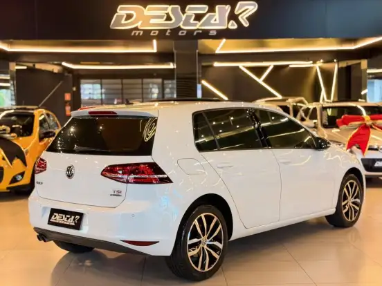 VOLKSWAGEN-GOLF-2014