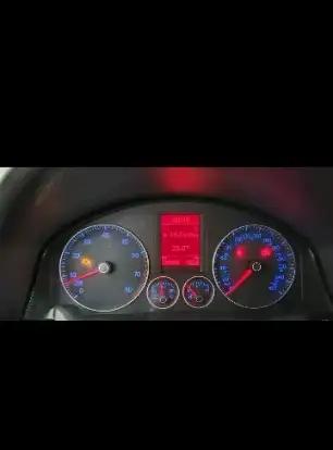 VOLKSWAGEN-JETTA-2008