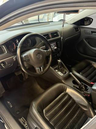 VOLKSWAGEN JETTA 2.0 TSI HIGHLINE 200CV GASOLINA 4P TIPTRONIC