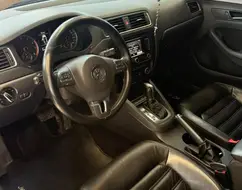 VOLKSWAGEN JETTA 2.0 TSI HIGHLINE 200CV GASOLINA 4P TIPTRONIC VOLKSWAGEN JETTA 2.0 TSI HIGHLINE 200CV GASOLINA 4P TIPTRONIC