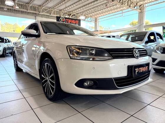 VOLKSWAGEN JETTA 2.0 TSI HIGHLINE 211CV GASOLINA 4P TIPTRONIC