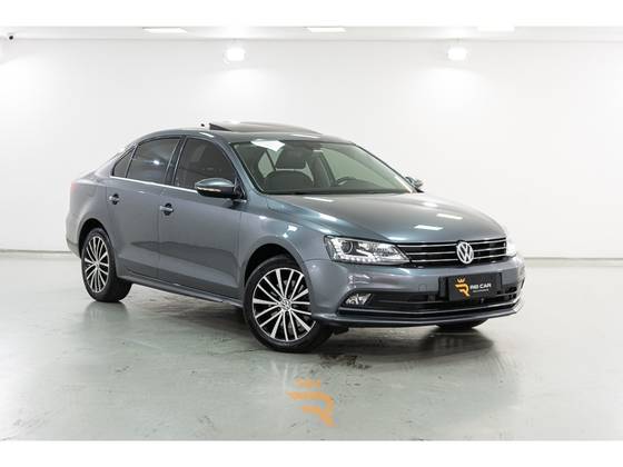 VOLKSWAGEN JETTA 2.0 TSI HIGHLINE 211CV GASOLINA 4P TIPTRONIC